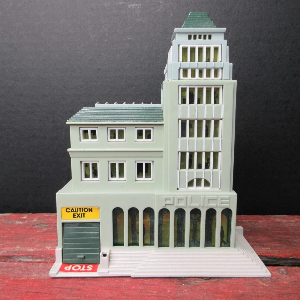 VTG 1989 Lewis Galoob Micro Machines Police Station Building Light-Up WORKS